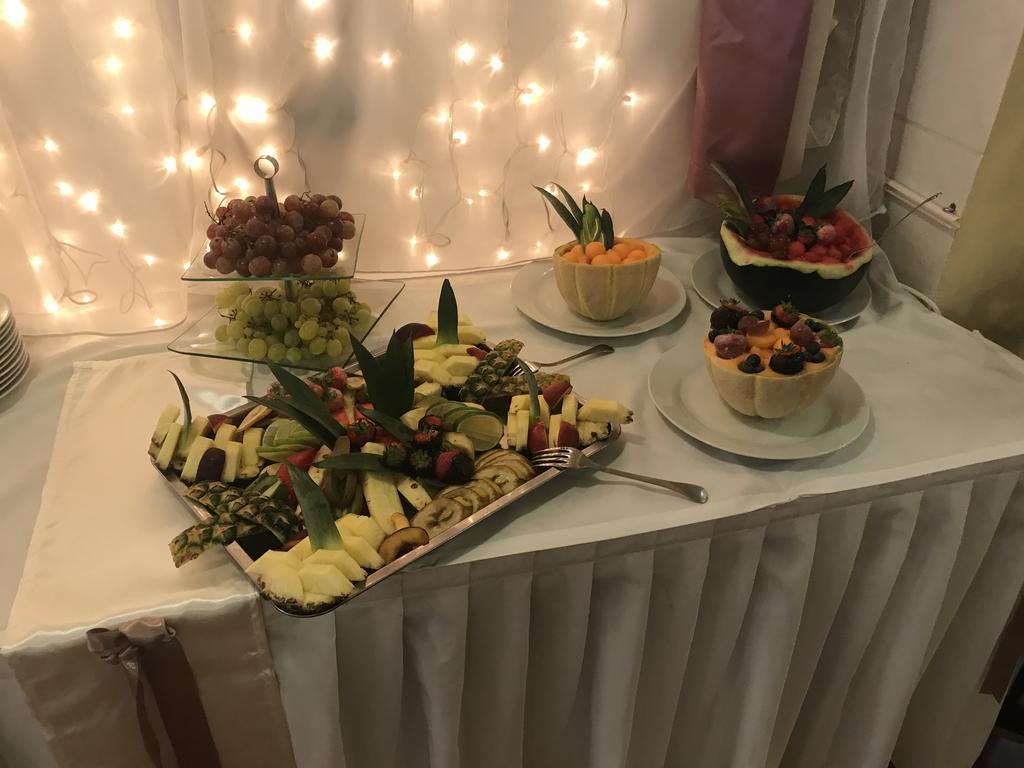Hotel Korona Hajduszoboszlo Bagian luar foto